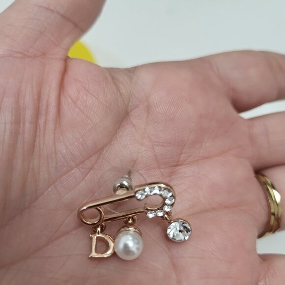 Gold Tone Safety Pin Stud Earrings with Crystal & Faux Pearl - Picture 9 of 11